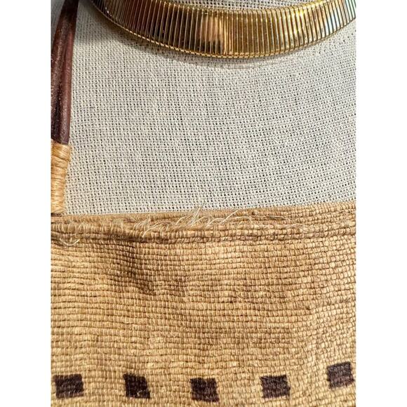 Vintage Handstamped Straw Tribal Purse with Leather Handles Cowry Shells - Picture 7 of 10